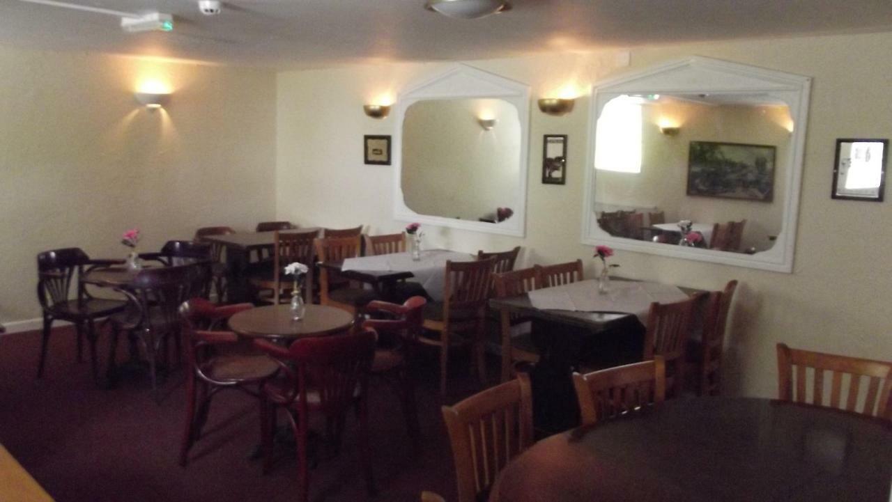 White Hart Inn Бодмин Екстериор снимка