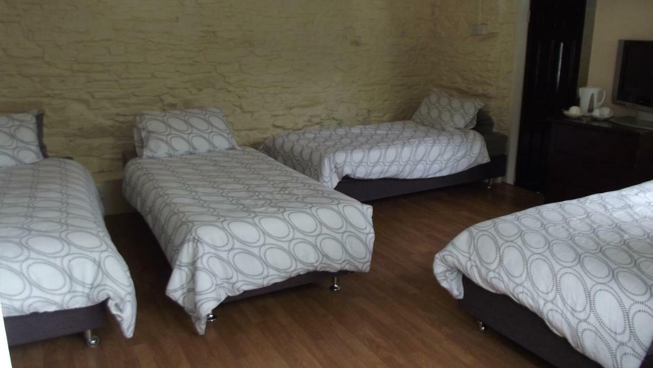 White Hart Inn Бодмин Екстериор снимка