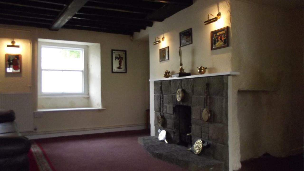 White Hart Inn Бодмин Екстериор снимка