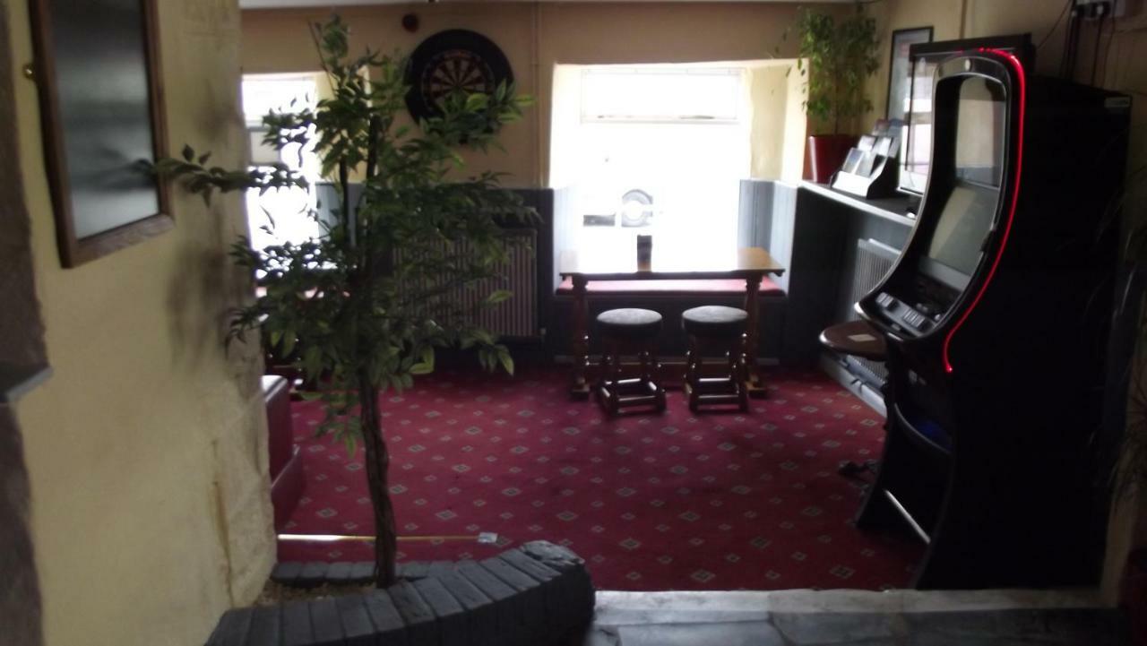 White Hart Inn Бодмин Екстериор снимка