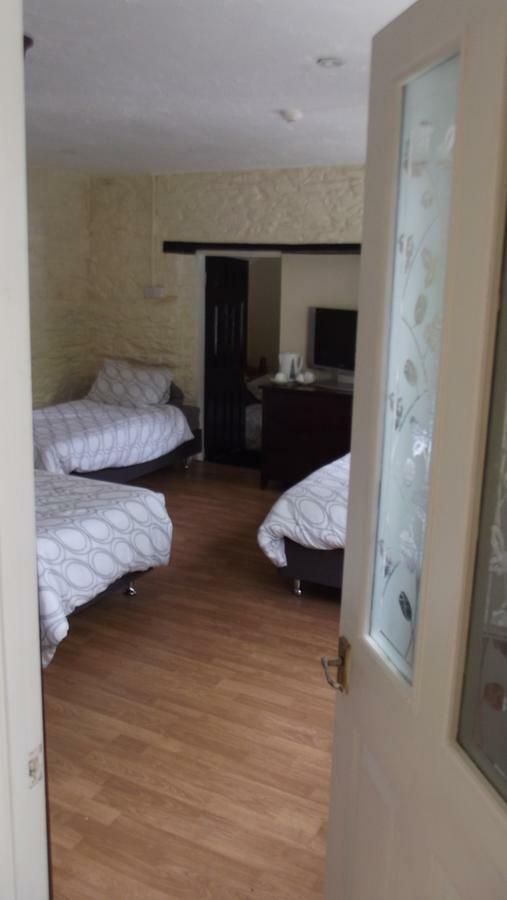 White Hart Inn Бодмин Екстериор снимка